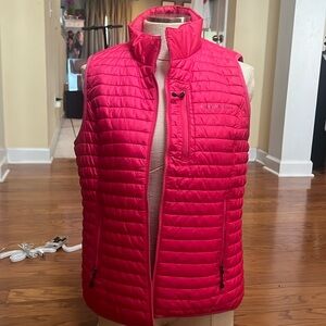 Vineyard vines, puffer vest